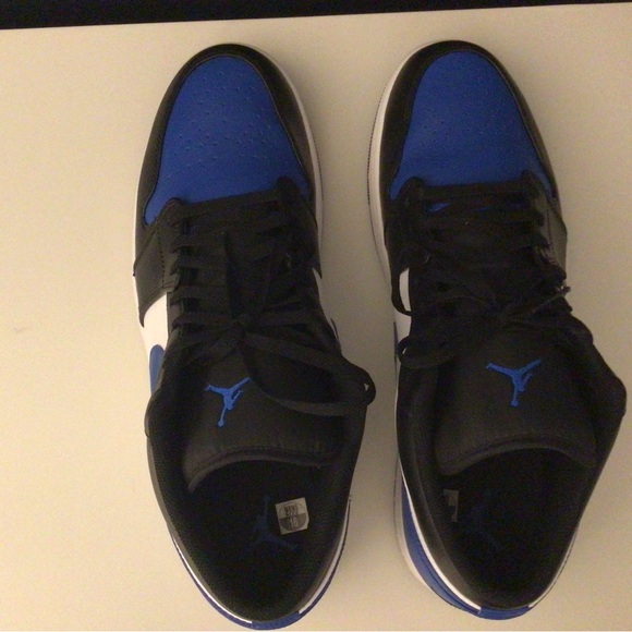 Nike Air Jordan 1 Low. Size 16. Excellent used condition. White, blue & black. - Picture 5 of 8